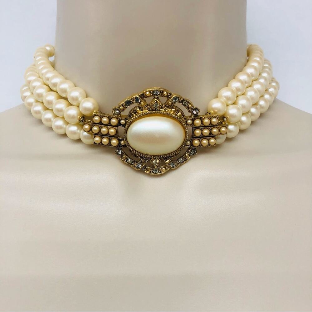 Vintage Signed Richelieu Pearlescent Rhinestone Choker - Picture 9 of 16